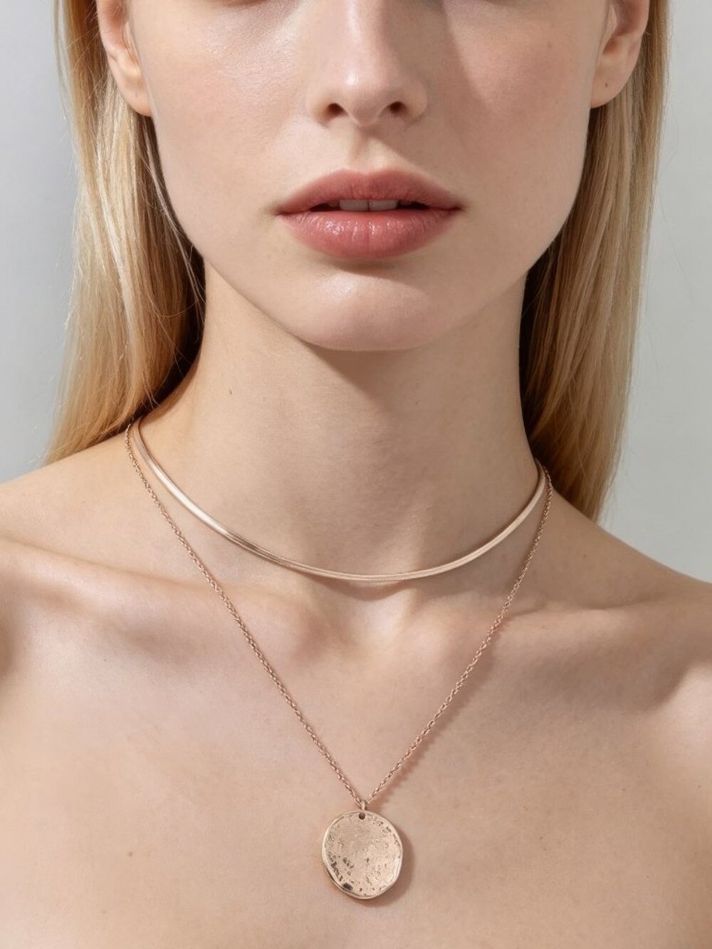 Double Hammered Pendant Chain Necklace